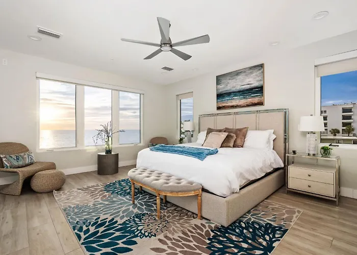 Holiday home Luxury Family Beachfront Oasis Pool And Views *
