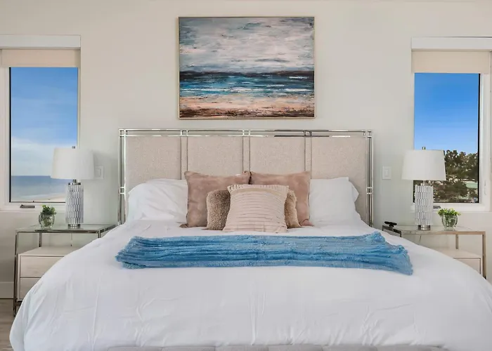 Holiday home Luxury Family Beachfront Oasis Pool And Views Clearwater Beach