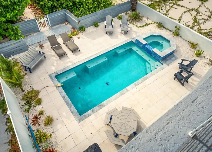 Luxury Family Beachfront Oasis Pool And Views Holiday home Clearwater Beach