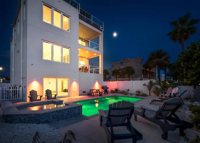 Luxury Family Beachfront Oasis Pool And Views Holiday home