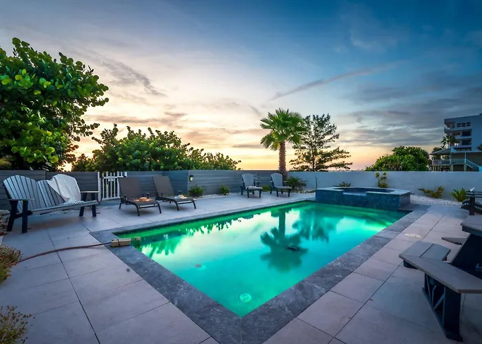 Holiday home Luxury Family Beachfront Oasis Pool And Views