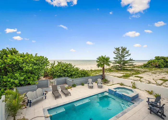 Luxury Family Beachfront Oasis Pool And Views