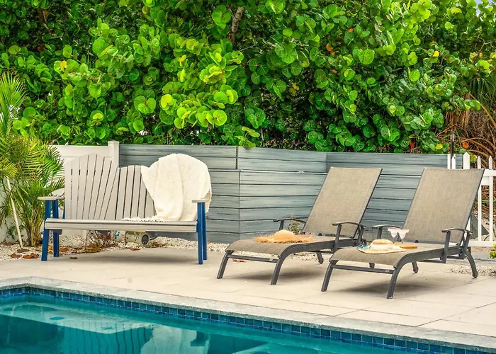 Luxury Family Beachfront Oasis Pool And Views Holiday home *