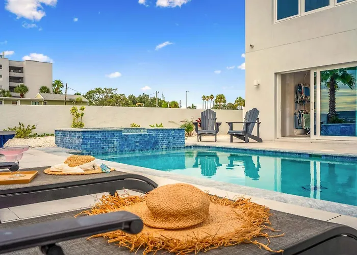 Luxury Family Beachfront Oasis Pool And Views *