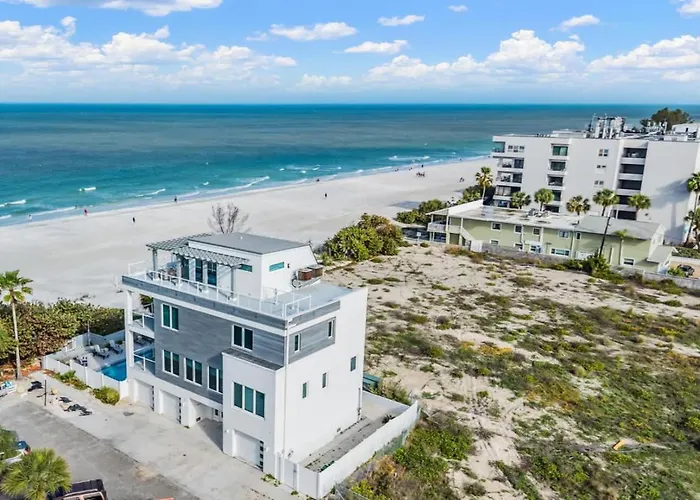 Luxury Family Beachfront Oasis Pool And Views Holiday home