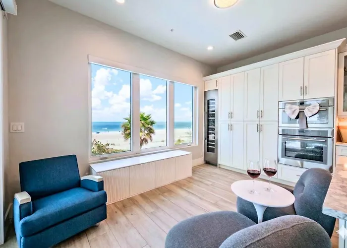 Luxury Family Beachfront Oasis Pool And Views